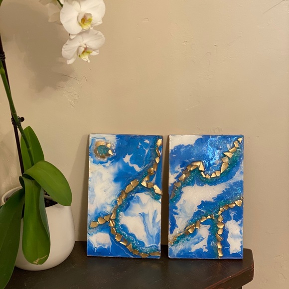 Geode resin wall art in wood & energetic crystals for attracting positive energy - Picture 10 of 16